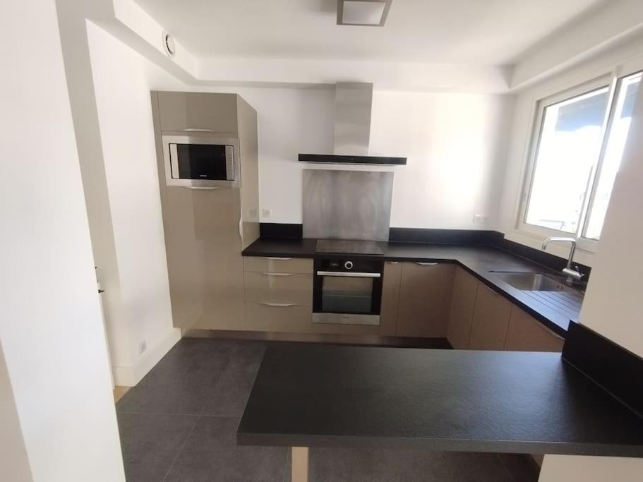 Cannes Pointe Croisette T2 Plage 2Min A Pieds 46M2 Exterior photo